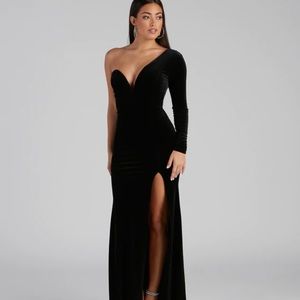 Black Velvet Gown- ONLY WORN ONCE